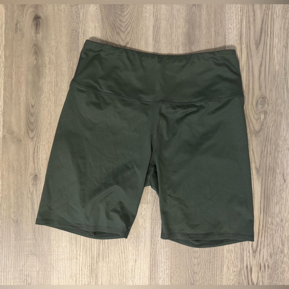 Women’s biker shorts